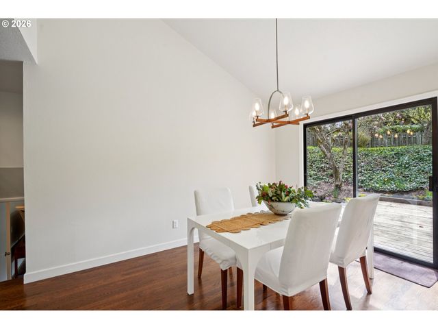 790 BRIERCLIFF Ln, Lake Oswego, OR 97034