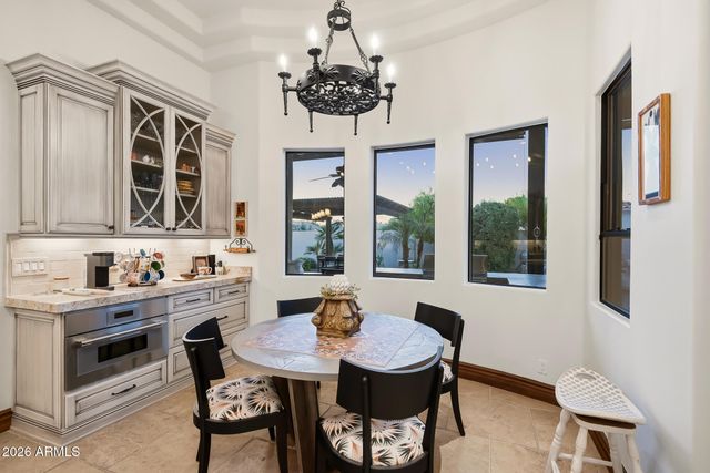 2914 E PORTOLA VALLEY Drive, Gilbert, AZ 85297
