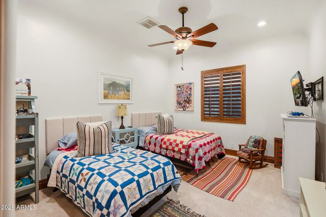 2914 E PORTOLA VALLEY Drive, Gilbert, AZ 85297