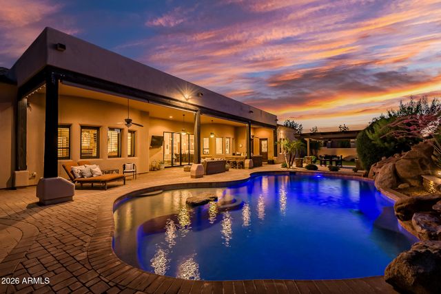 2914 E PORTOLA VALLEY Drive, Gilbert, AZ 85297