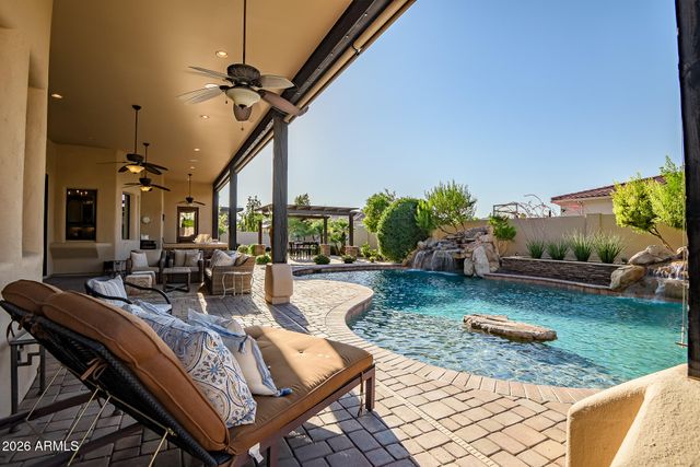2914 E PORTOLA VALLEY Drive, Gilbert, AZ 85297