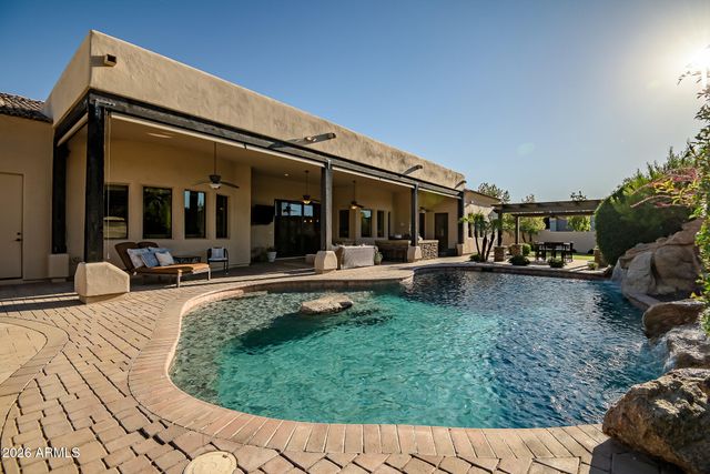 2914 E PORTOLA VALLEY Drive, Gilbert, AZ 85297
