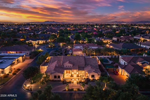 2914 E PORTOLA VALLEY Drive, Gilbert, AZ 85297