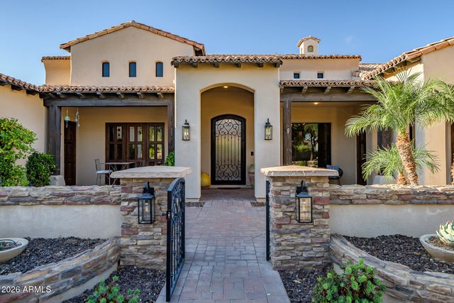 2914 E PORTOLA VALLEY Drive, Gilbert, AZ 85297