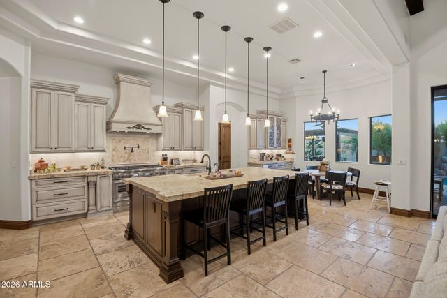 2914 E PORTOLA VALLEY Drive, Gilbert, AZ 85297