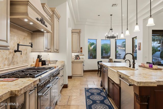 2914 E PORTOLA VALLEY Drive, Gilbert, AZ 85297