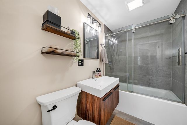 37 Hillcrest Ave, Beverly, MA 01915