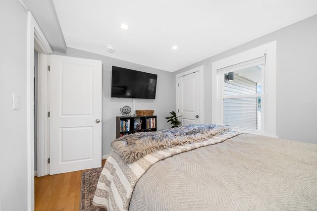 37 Hillcrest Ave, Beverly, MA 01915