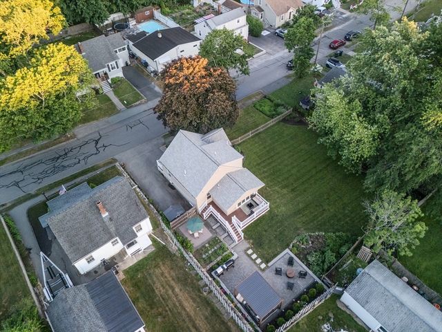 37 Hillcrest Ave, Beverly, MA 01915