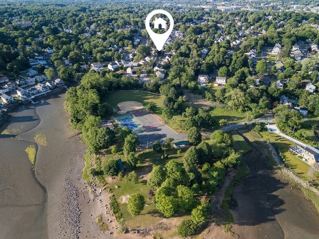 37 Hillcrest Ave, Beverly, MA 01915