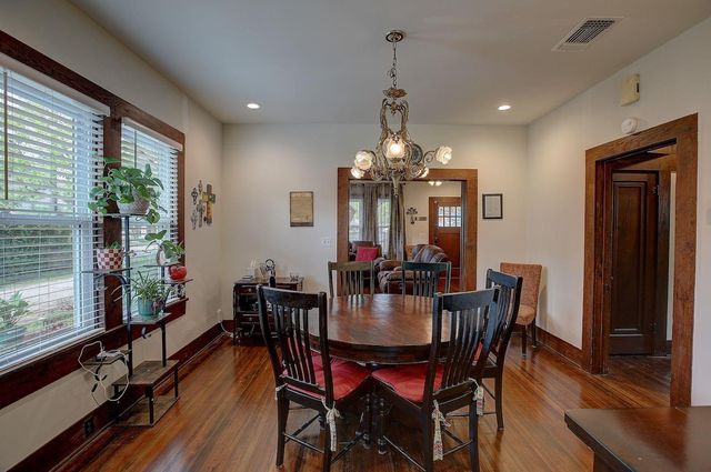 242 S Franklin Street, La Grange, TX 78945