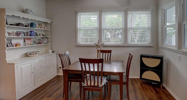 242 S Franklin Street, La Grange, TX 78945