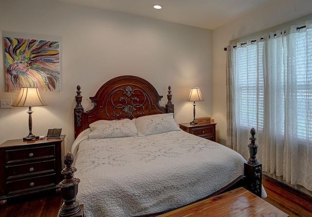 242 S Franklin Street, La Grange, TX 78945