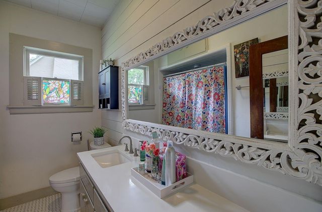 242 S Franklin Street, La Grange, TX 78945