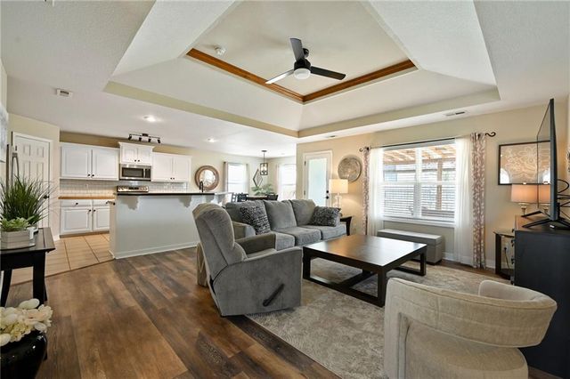 18935 S OAK Street, Belton, MO 64012