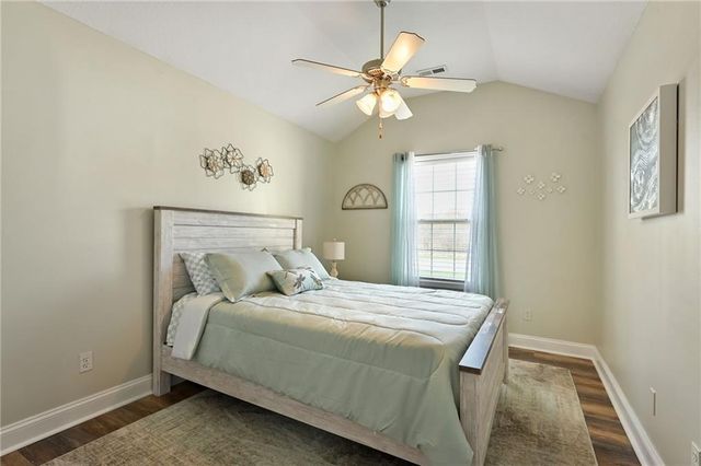 18935 S OAK Street, Belton, MO 64012