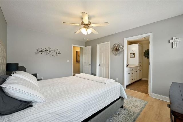 18935 S OAK Street, Belton, MO 64012