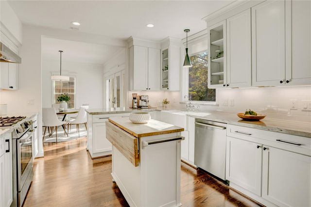 3125 Wroxton Road, Houston, TX 77005