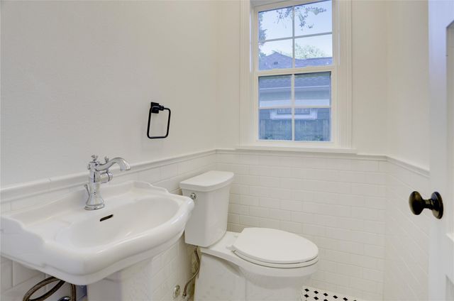 3125 Wroxton Road, Houston, TX 77005