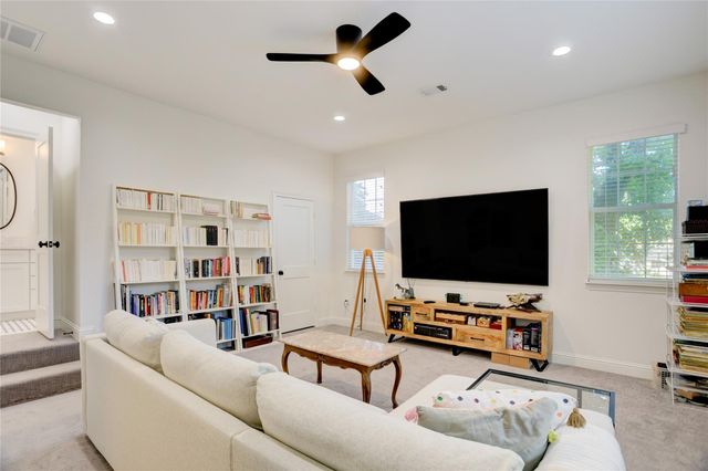 3125 Wroxton Road, Houston, TX 77005