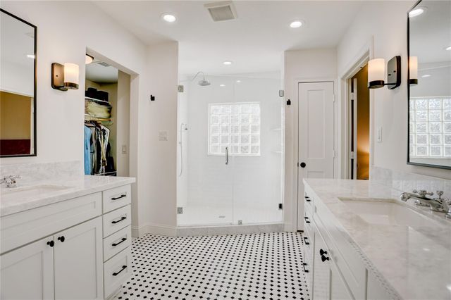 3125 Wroxton Road, Houston, TX 77005