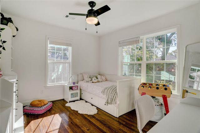 3125 Wroxton Road, Houston, TX 77005