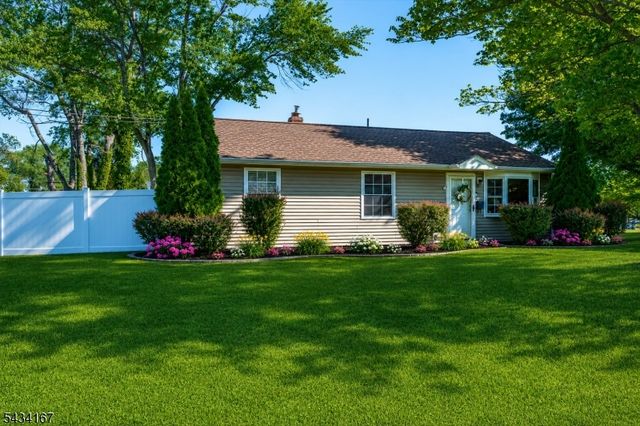 5 Ann Pl, Bridgewater Twp., NJ 08807