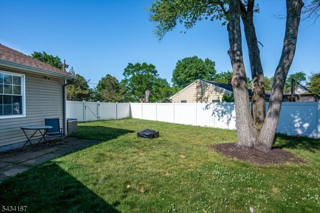 5 Ann Pl, Bridgewater Twp., NJ 08807