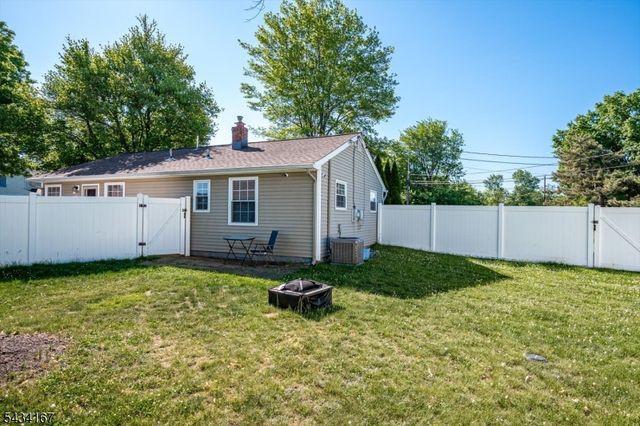 5 Ann Pl, Bridgewater Twp., NJ 08807