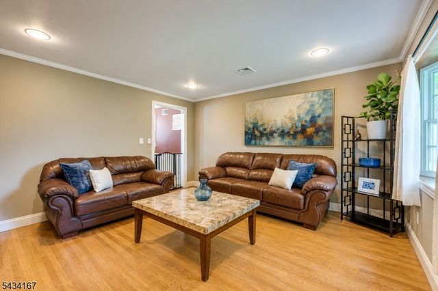 5 Ann Pl, Bridgewater Twp., NJ 08807