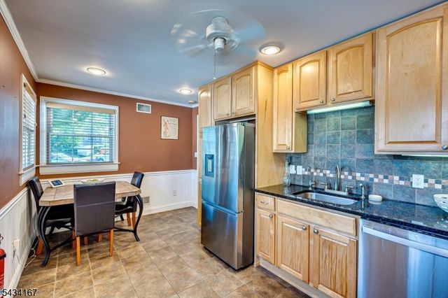 5 Ann Pl, Bridgewater Twp., NJ 08807