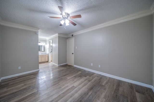 708 Baruna Circle, Garland, TX 75043