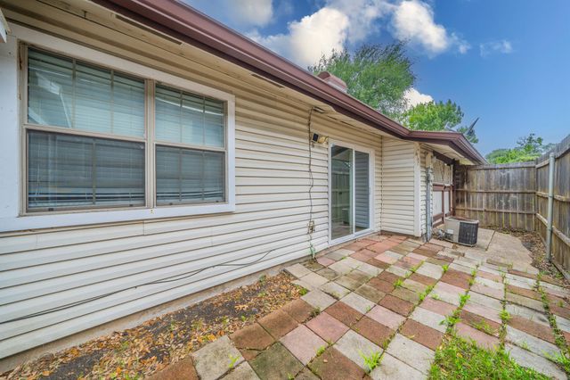 708 Baruna Circle, Garland, TX 75043
