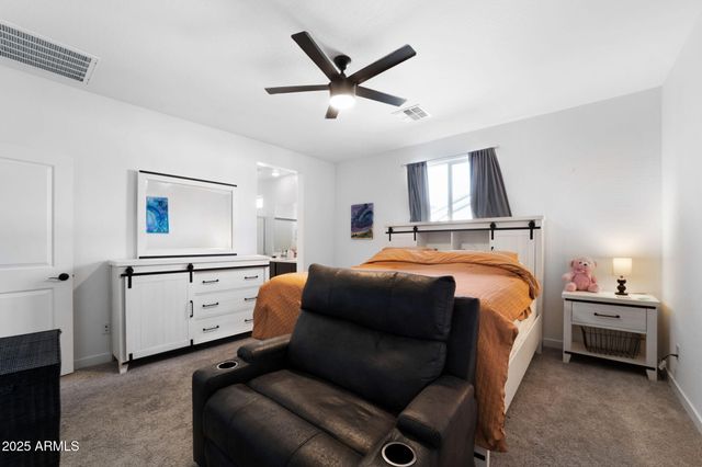 18348 W JESSIE Lane, Surprise, AZ 85387