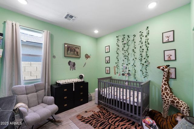 18348 W JESSIE Lane, Surprise, AZ 85387