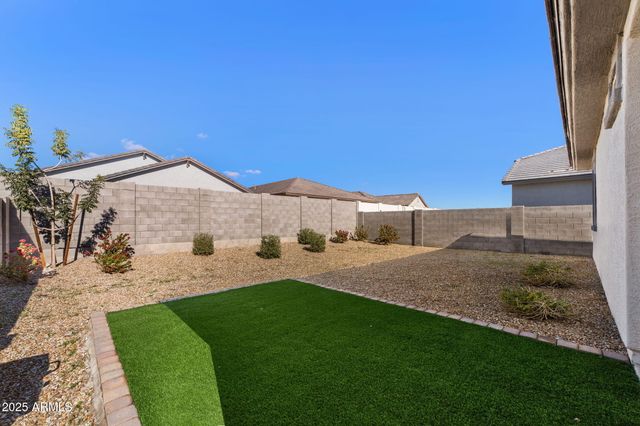 18348 W JESSIE Lane, Surprise, AZ 85387