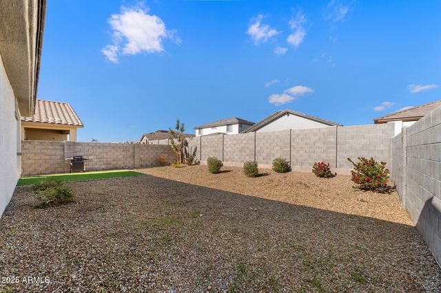 18348 W JESSIE Lane, Surprise, AZ 85387