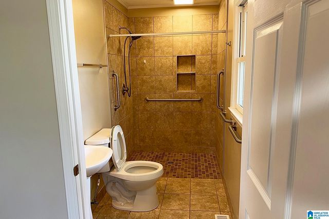 5501 DAWSON DRIVE, Anniston, AL 36206