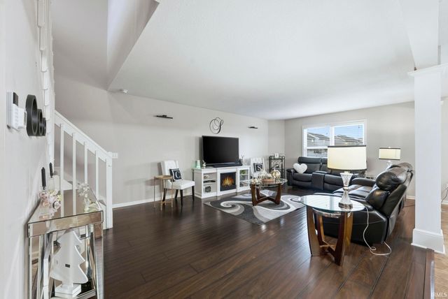 7913 Maysfield Hill, Fort Wayne, IN 46835