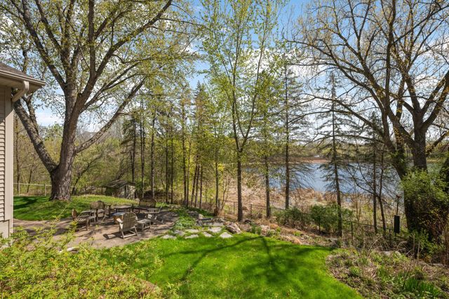 2120 Queensland Lane N, Plymouth, MN 55447
