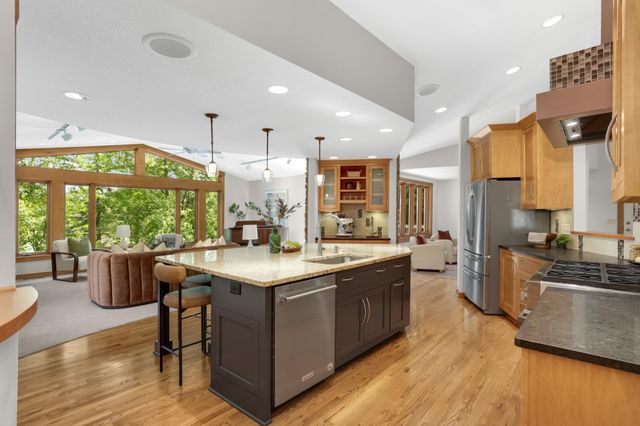 2120 Queensland Lane N, Plymouth, MN 55447