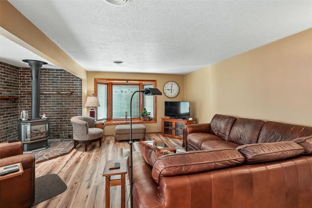 1118 Woodland Drive, Newton, IA 50208