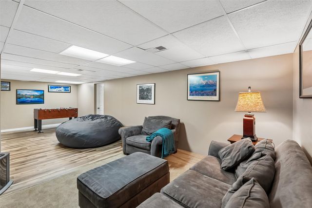 1118 Woodland Drive, Newton, IA 50208