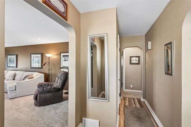 1118 Woodland Drive, Newton, IA 50208