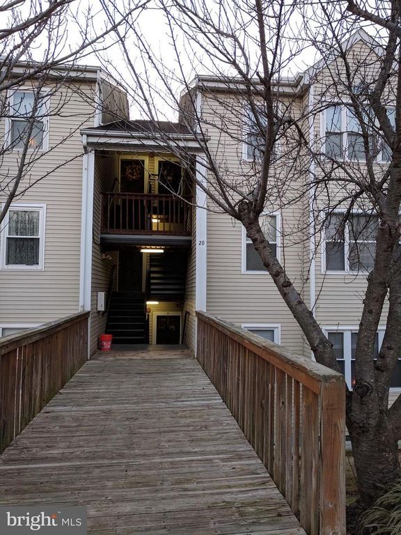 20-F DEER RUN CT #514, Baltimore, MD 21227