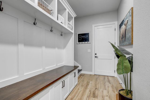 142 Anderson DR, Red Rock, TX 78662