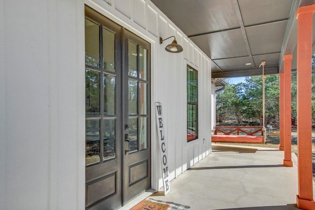 142 Anderson DR, Red Rock, TX 78662