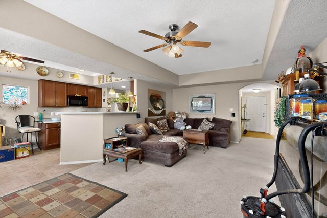 6356 AZALEAS Road NW, Albuquerque, NM 87114