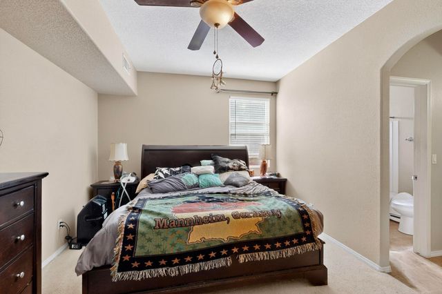 6356 AZALEAS Road NW, Albuquerque, NM 87114