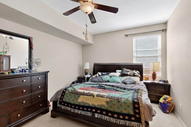 6356 AZALEAS Road NW, Albuquerque, NM 87114